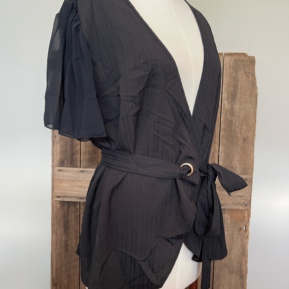 SKUE CURVE Size 1X Black Wrap Around Blouse - Picture 7 of 10